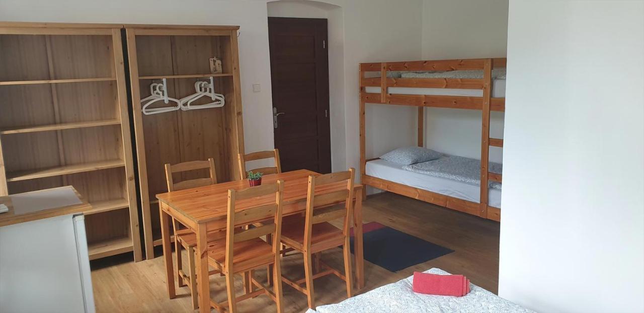 Penzion A Restaurace U Baby Subrovy Hotell Kokorin Eksteriør bilde